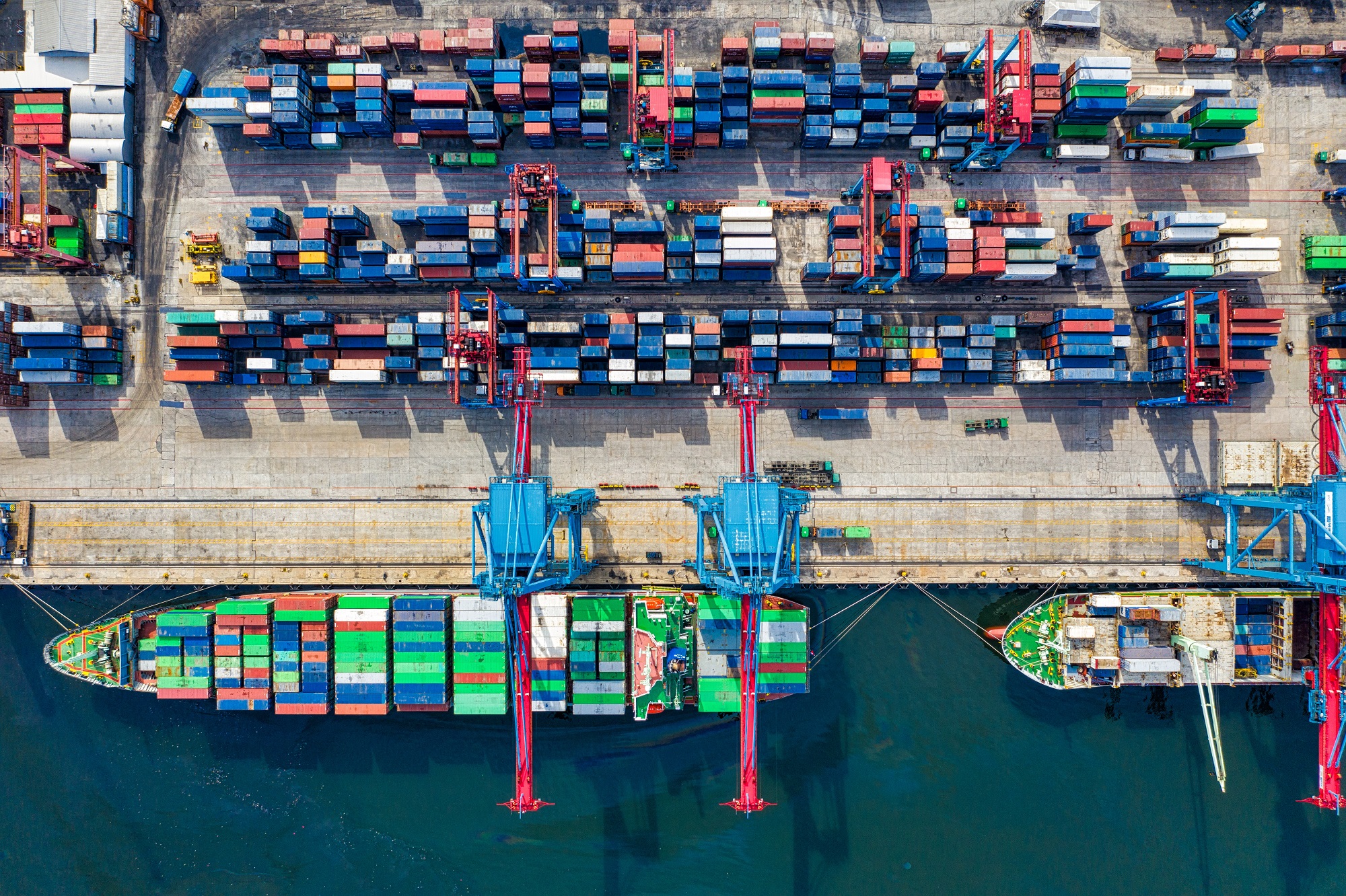 Foto van vrachtschip met cargo