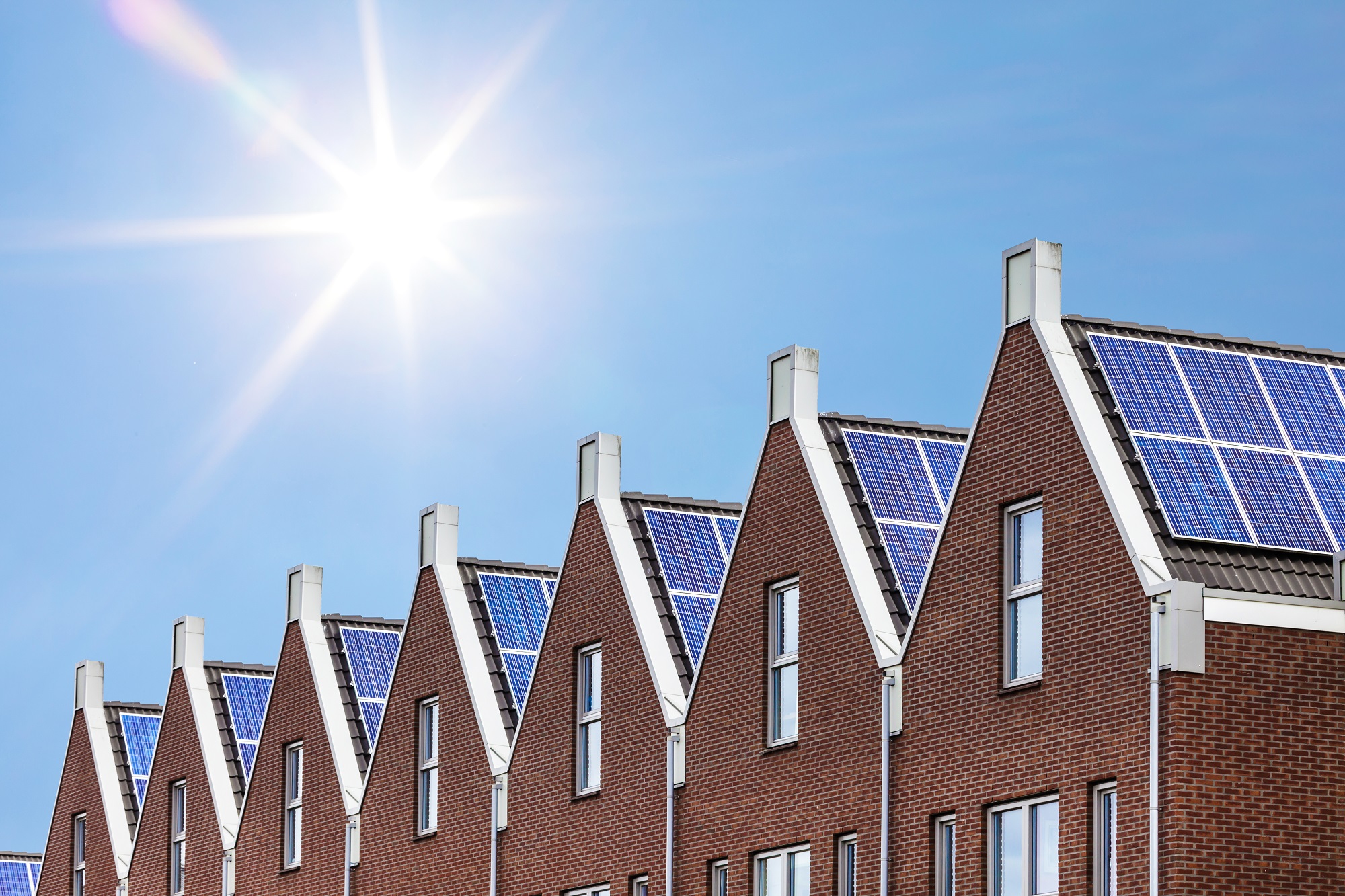 Foto van woningen met zonnepanelen