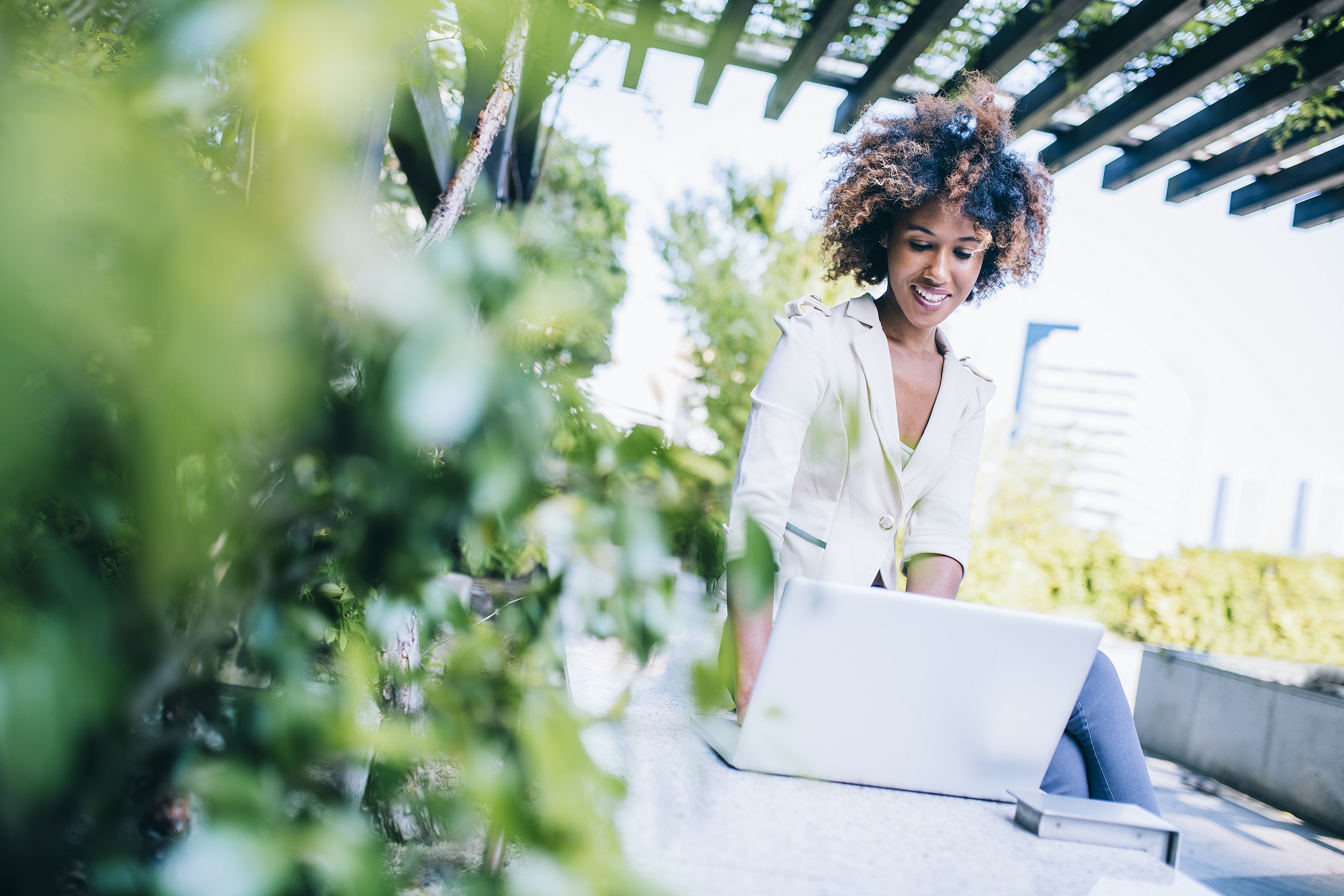 Foto van vrouw met laptop